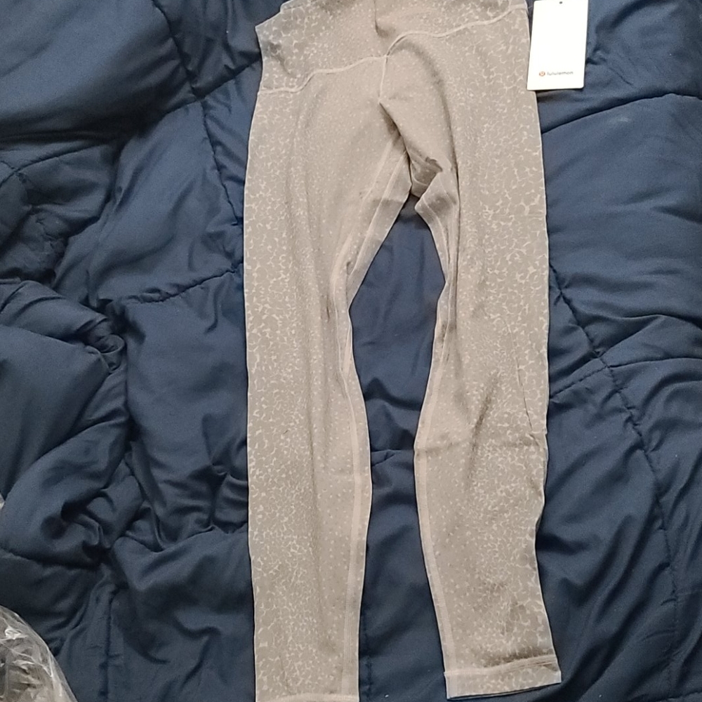 Align HR pant 28"